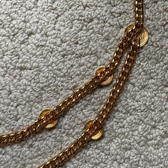 St. John Gold Chain belt - Picture 9 of 9